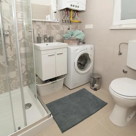 Four Modern Apartment'S At Antique Villa, Castropola 8, Pula, City Center *
