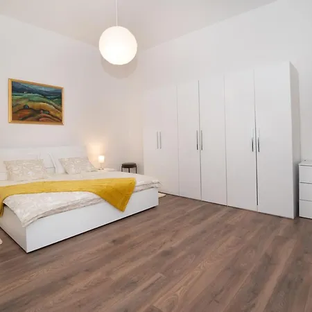 Four Modern Apartment'S At Antique Villa, Castropola 8, Pula, City Center * Pula