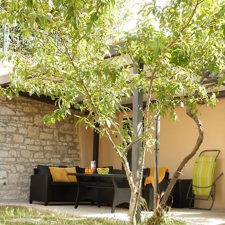 Apartment Four Modern Apartment'S At Antique Villa, Castropola 8, Pula, City Center