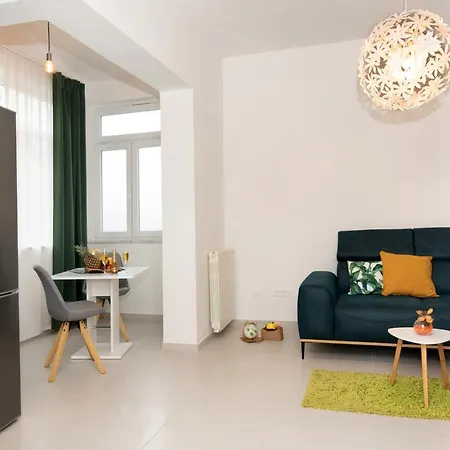 アパート Modern Apartment's At Antique Center - No Privat Parking